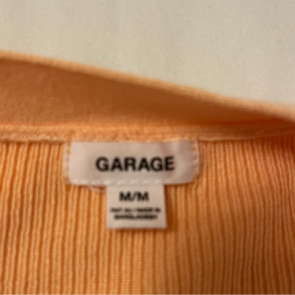 2 pieces set orange crop top and a matching cardigan - Picture 4 of 5